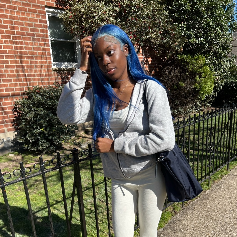 frontal blue wig 28inches
